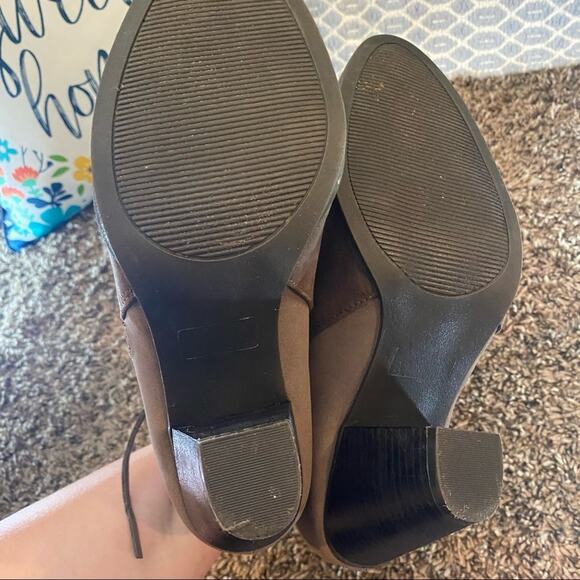 Lulu’s Two Tone Zipper Ankle Booties Approx Size 6 - Picture 7 of 13